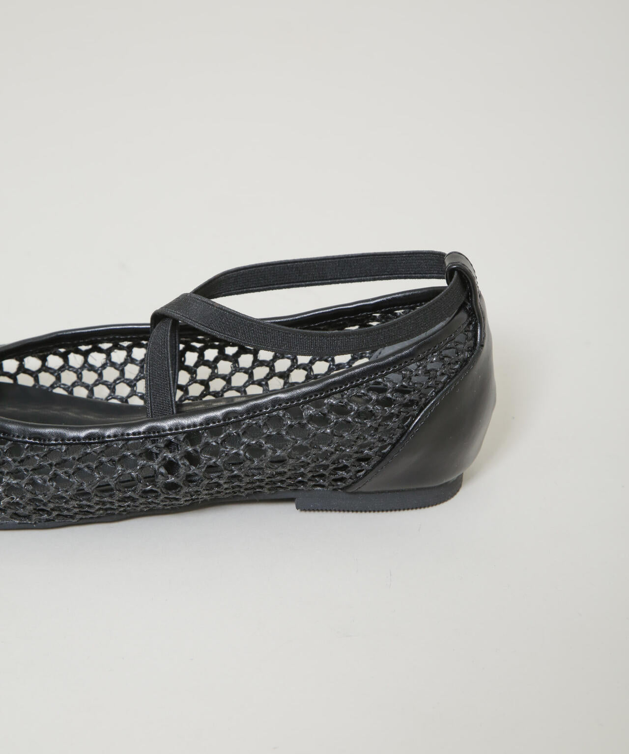 ストラップメッシュバレエシューズ 6696135300