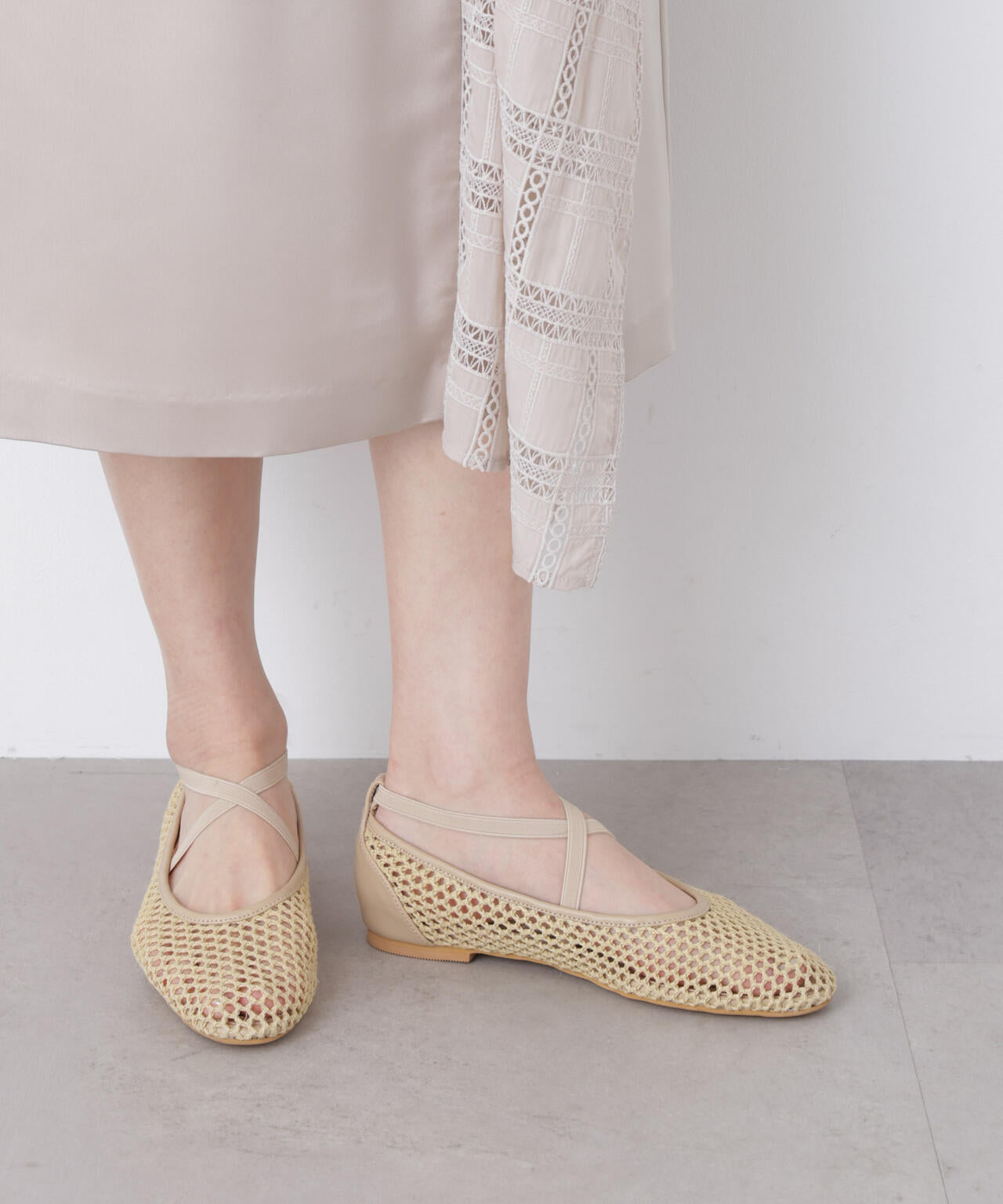 ストラップメッシュバレエシューズ