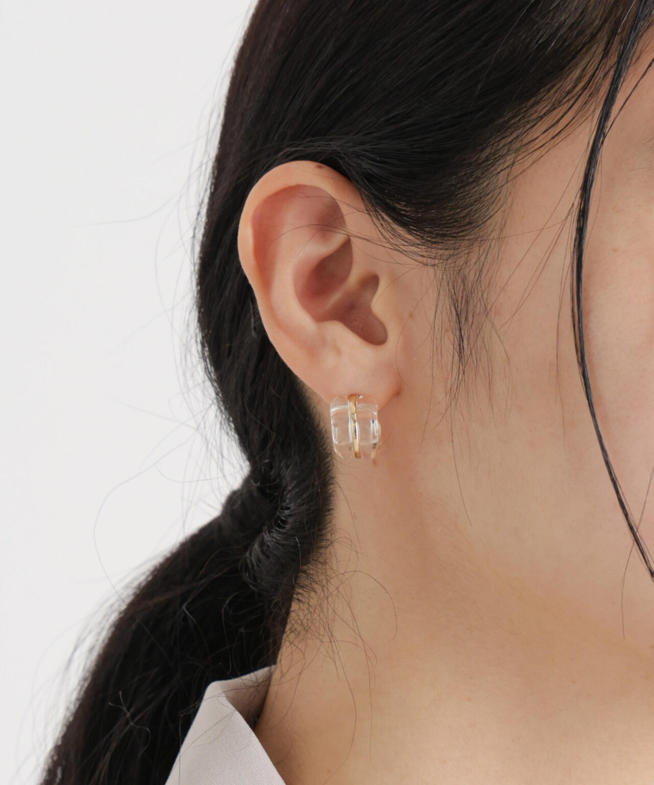 ゴールドラインクリアピアス
