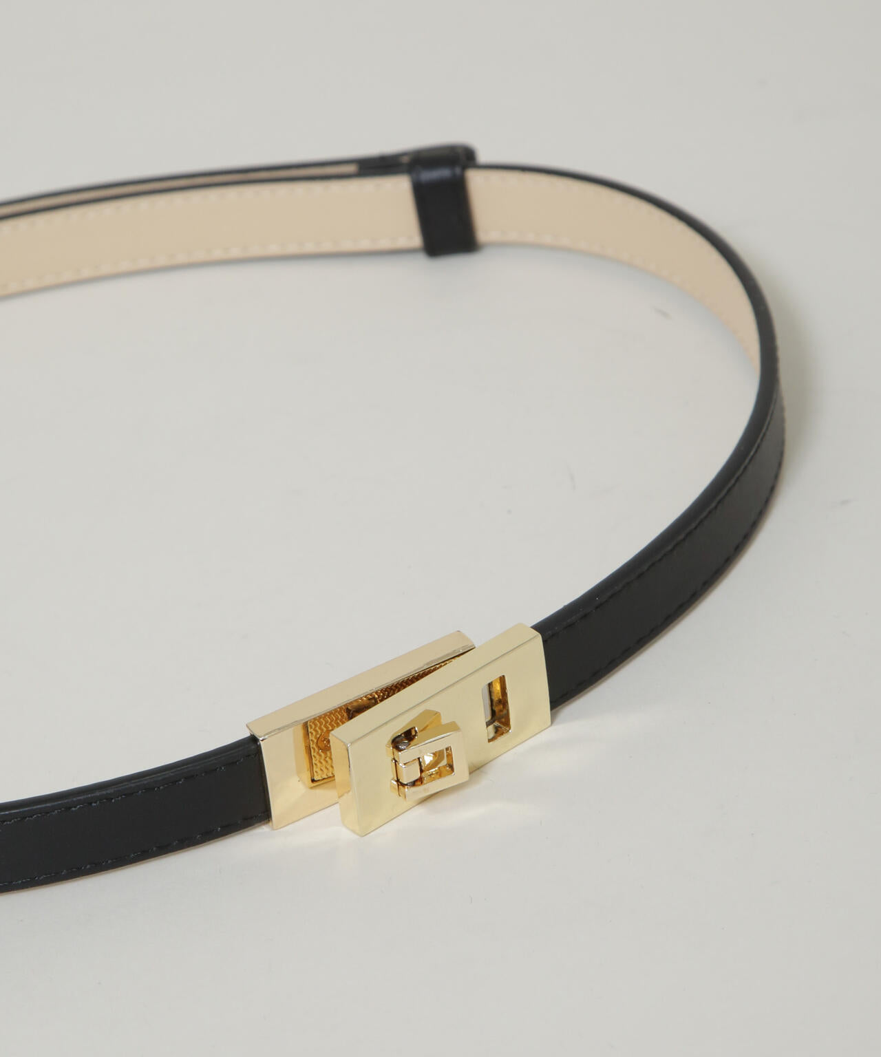 CHANEL ターンロック ベルト Chanel Black CC Turn Lock Belt – Consign of the Times ™