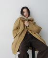 ベージュ