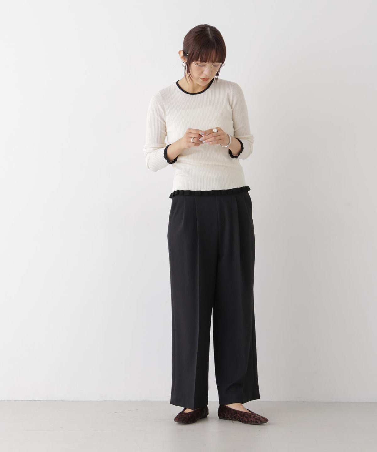 ソフトストレッチタックワイドパンツ(セットアップ可) 6696227304