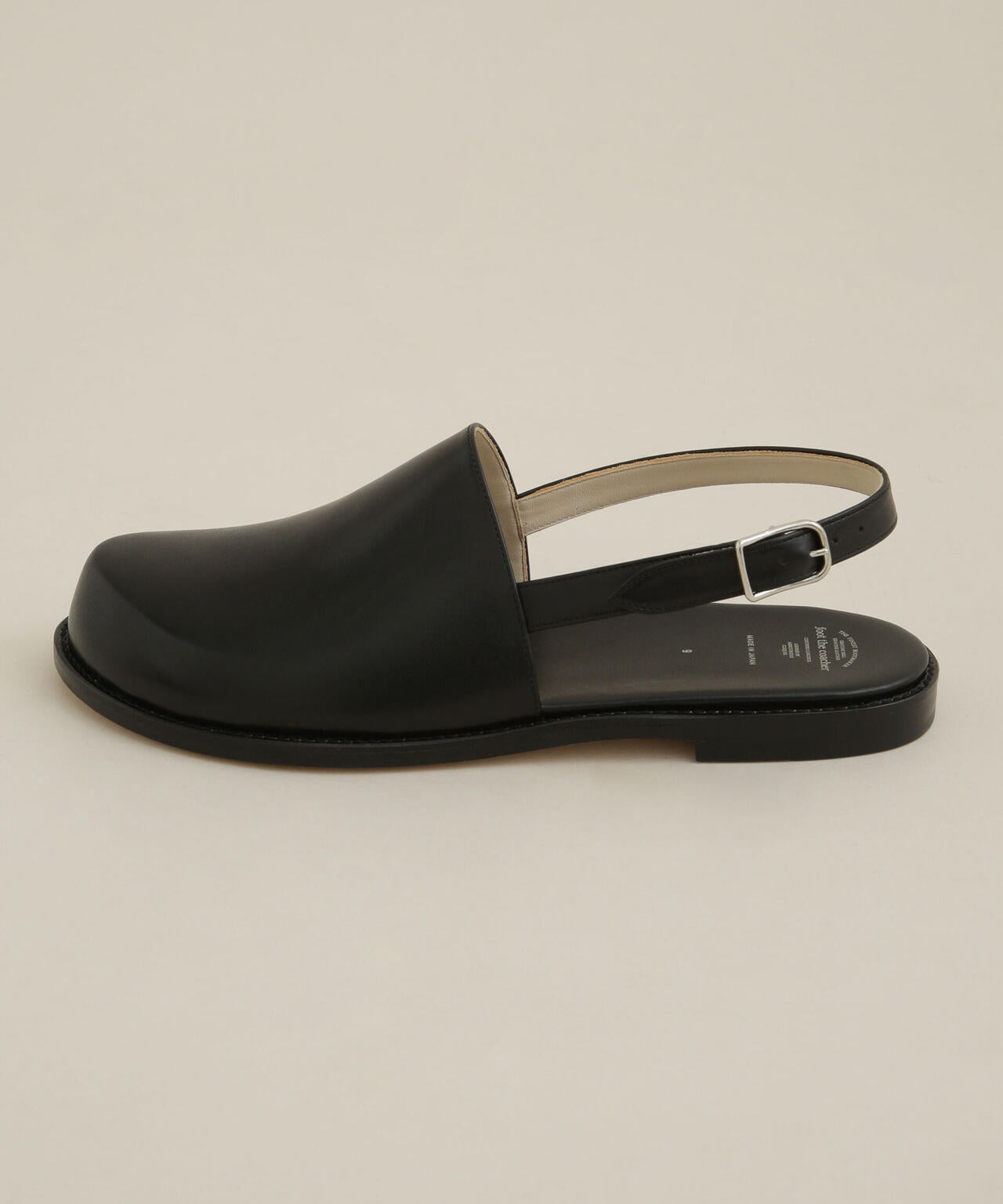 素敵でユニークな foot TOE coacher/CLOSED the 靴