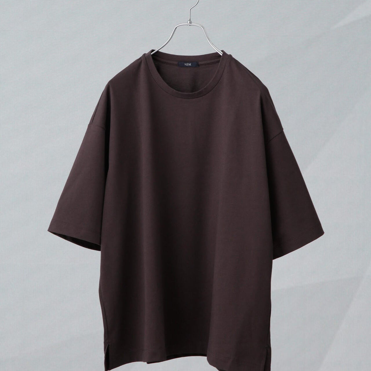 YLEVE/イレーヴ｜夏のヒットアイテム「イレーヴ」のカットソー