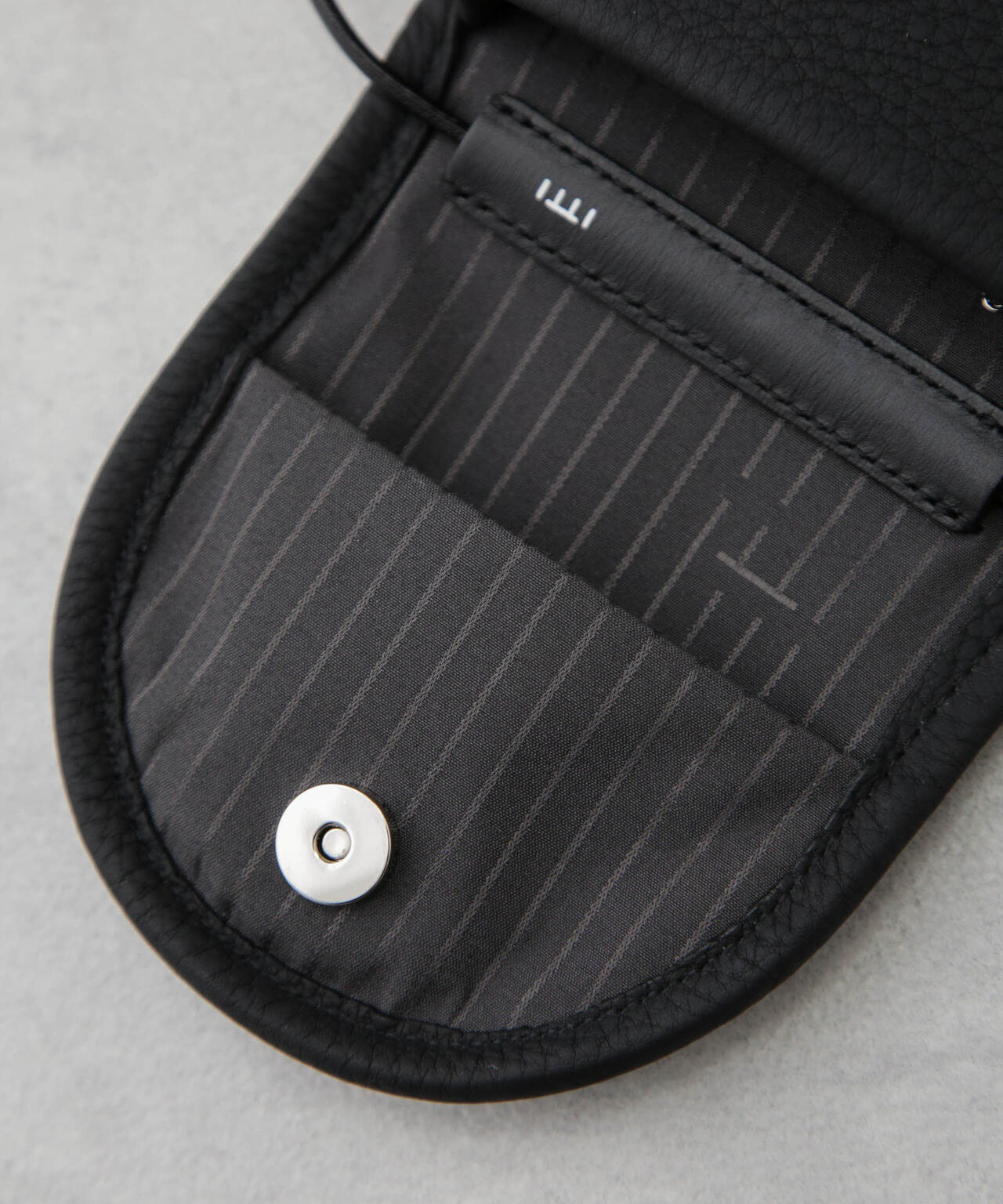 小物 itti MICHELLE ERRAND POUCH ITTI / MICHELLE ERRAND POUCH