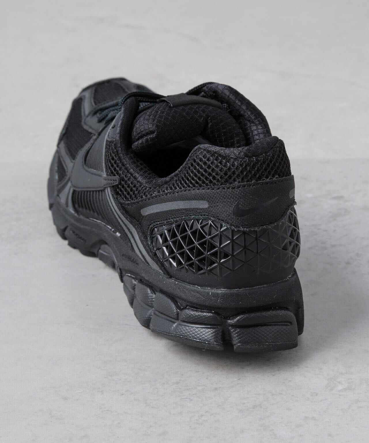 NIKE / ナイキ ズーム ボメロ 5