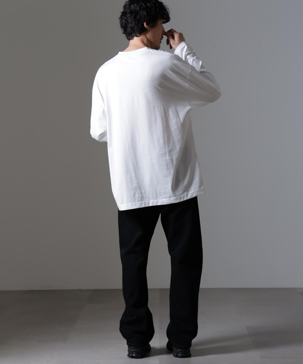 ATON/ SUVIN60/2 OVERSIZED L/S TEE 6704223049
