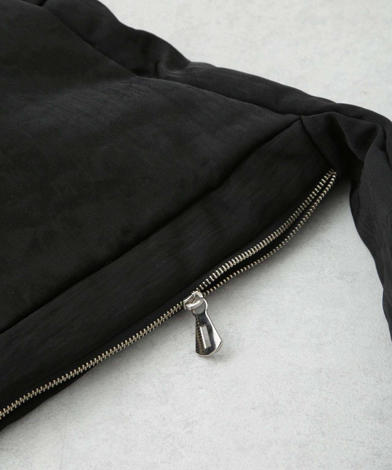 ITTI / 別注 PUFFER MOON BAG / ショルダー