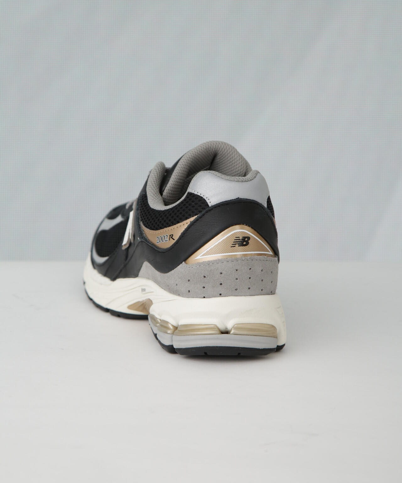 new balance / 2002R