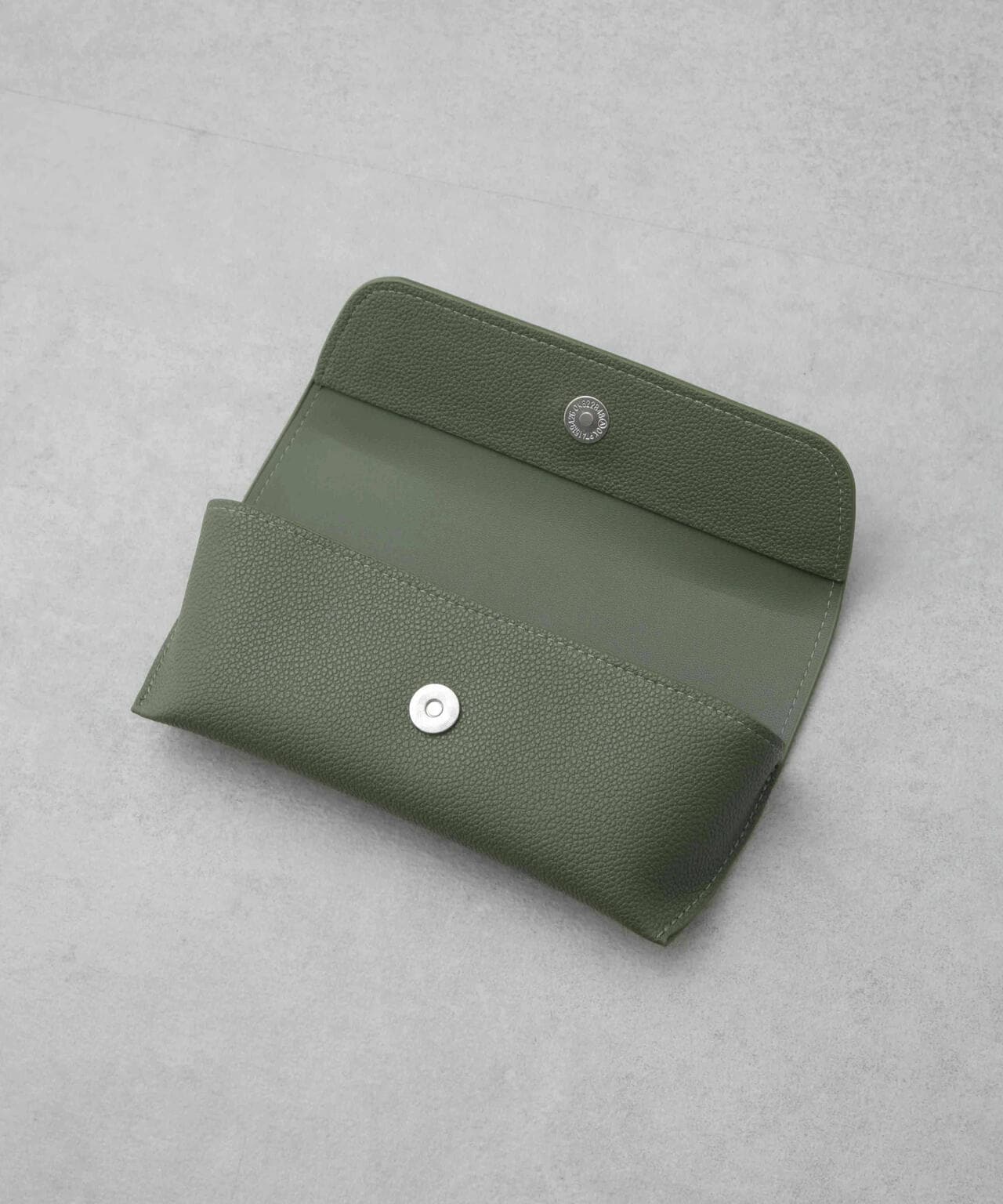 NEW.(Few.)/F5 6704240010