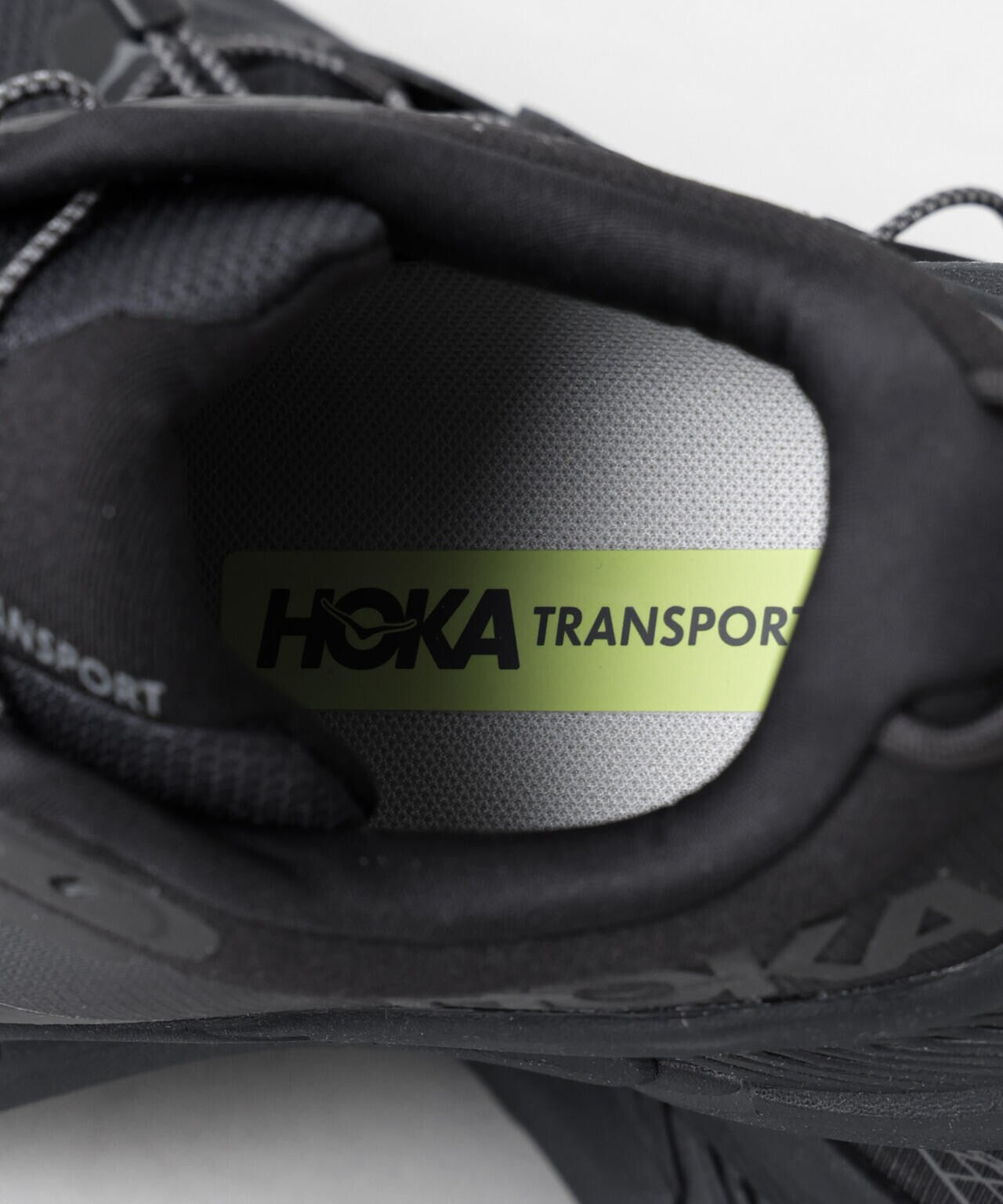 HOKA / M TRANSPORT