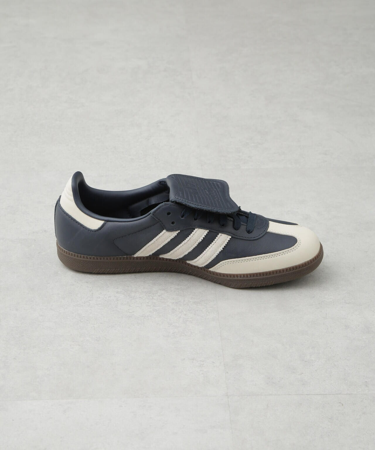 adidas / SAMBA LT W