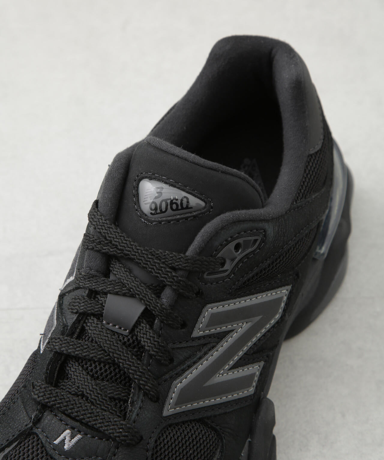new balance / 90/60