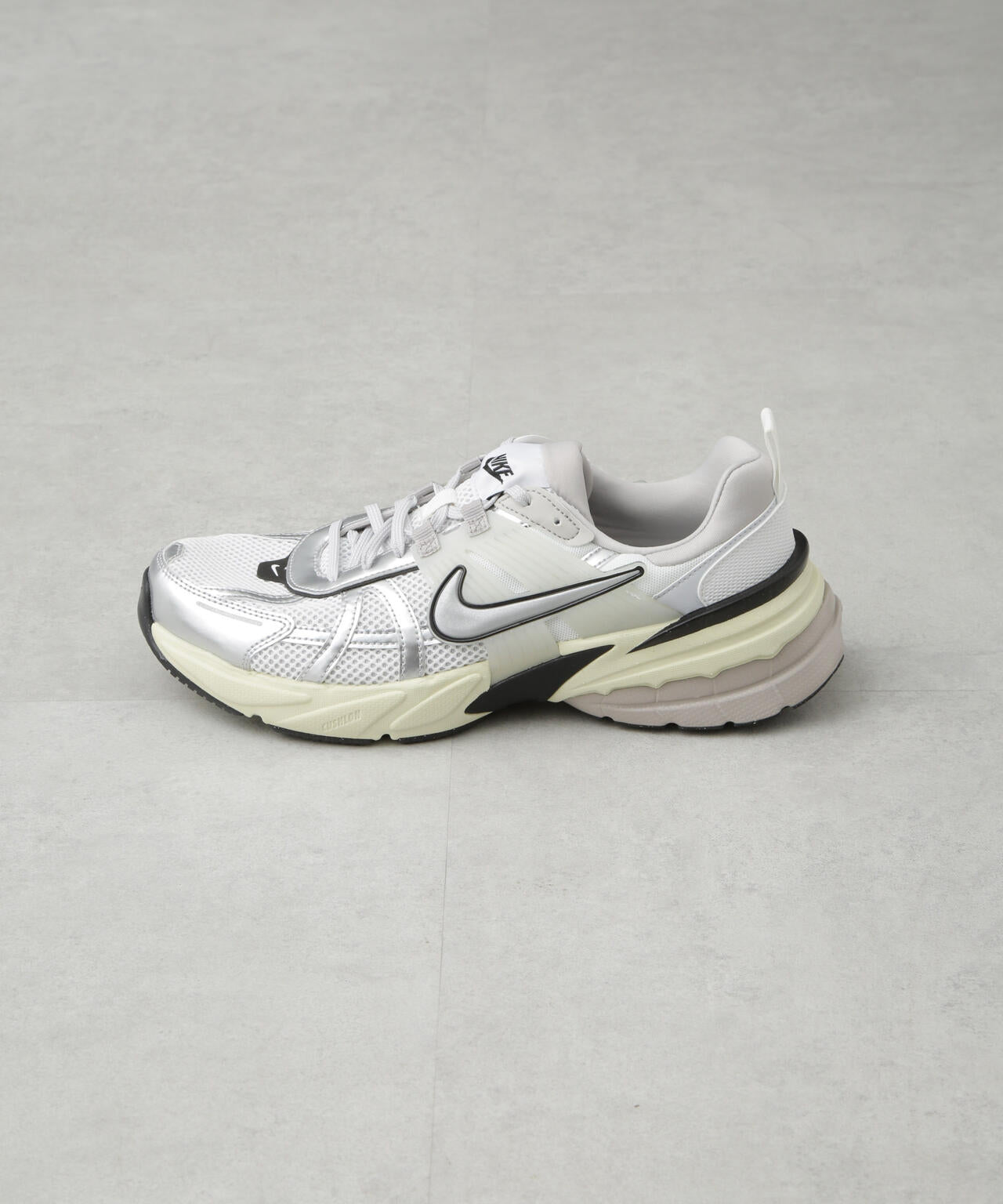 NIKE/NIKE V2K RUN