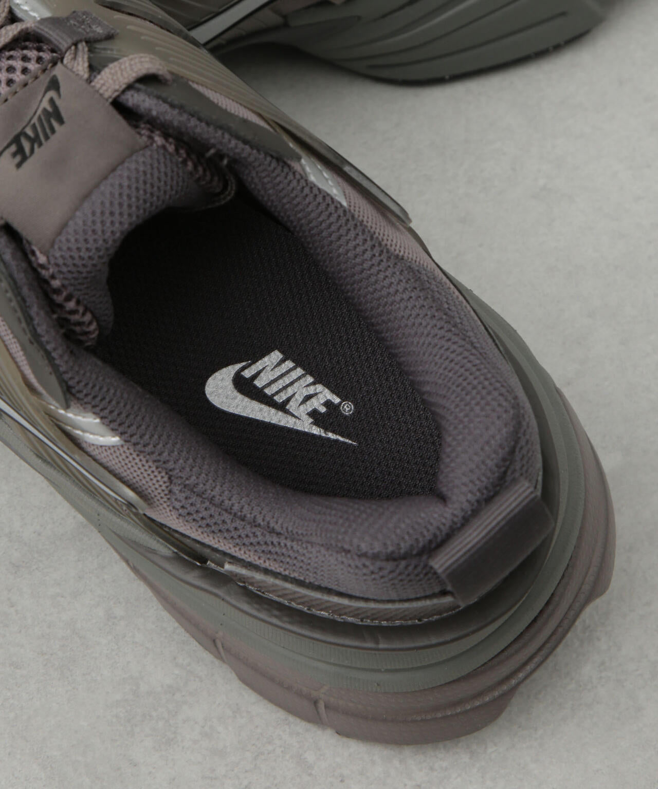 NIKE/NIKE V2K RUN 6705134234