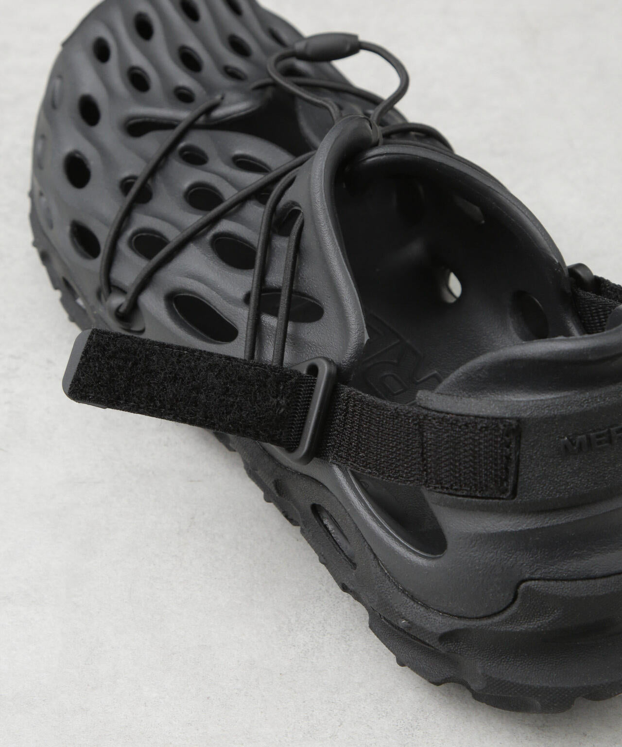 MERREL メレル　ハイドロモック　ブラック MERRELL HYDRO NEXT GEN MOC TRIPLE BLACK （メレル ハイドロ