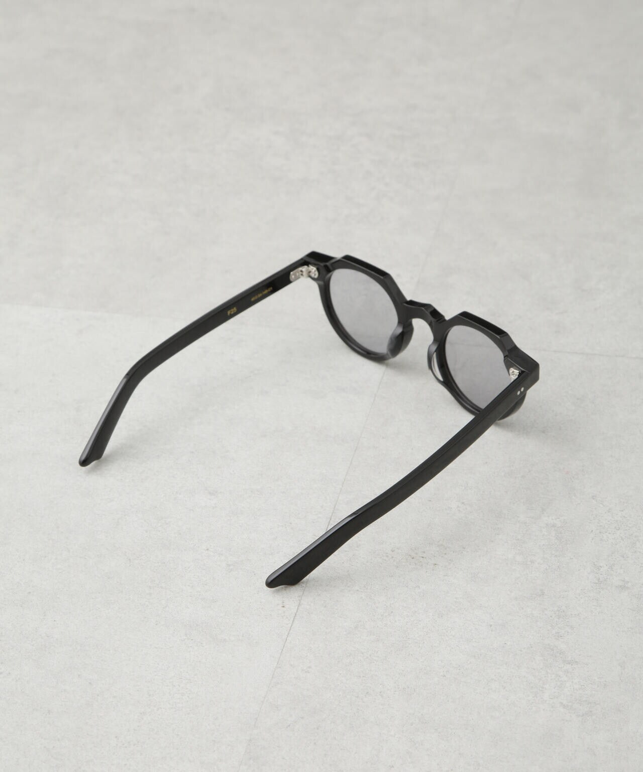 NEW.(Few.)/F25 6705140025