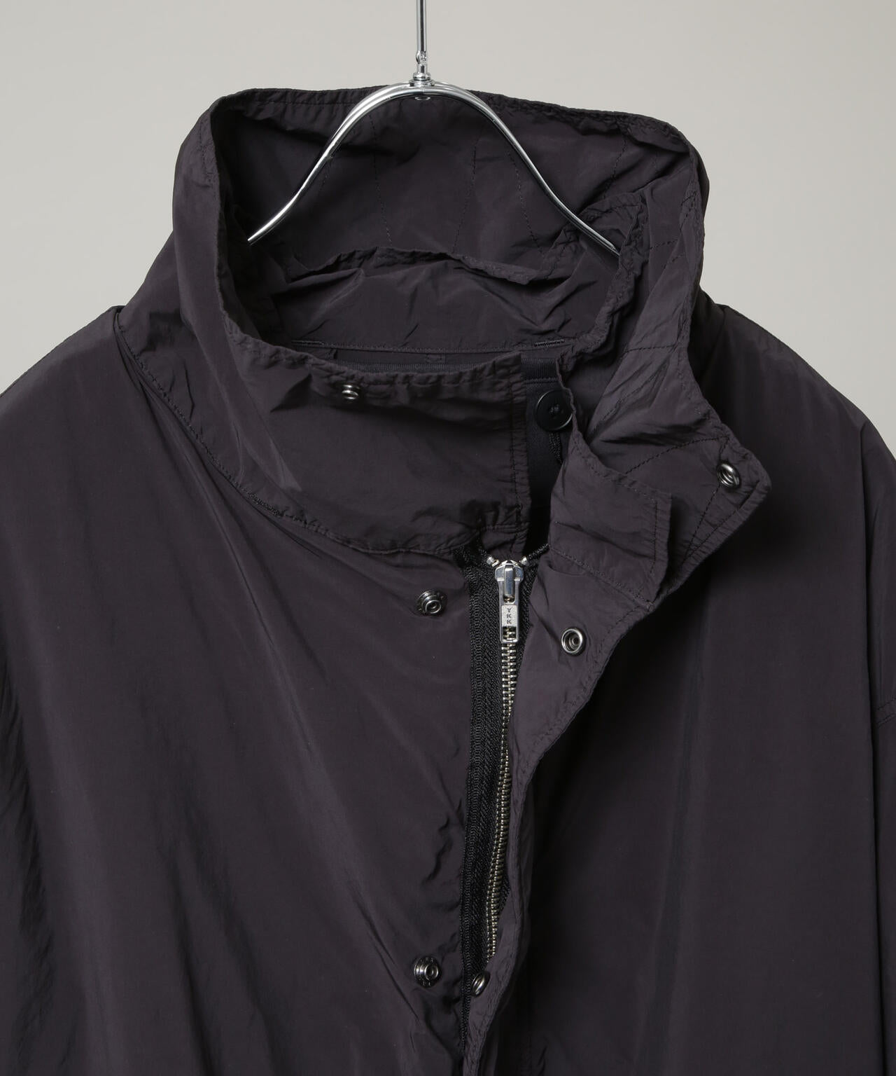 ATON/AIR WEATHER SHORT MODS COAT