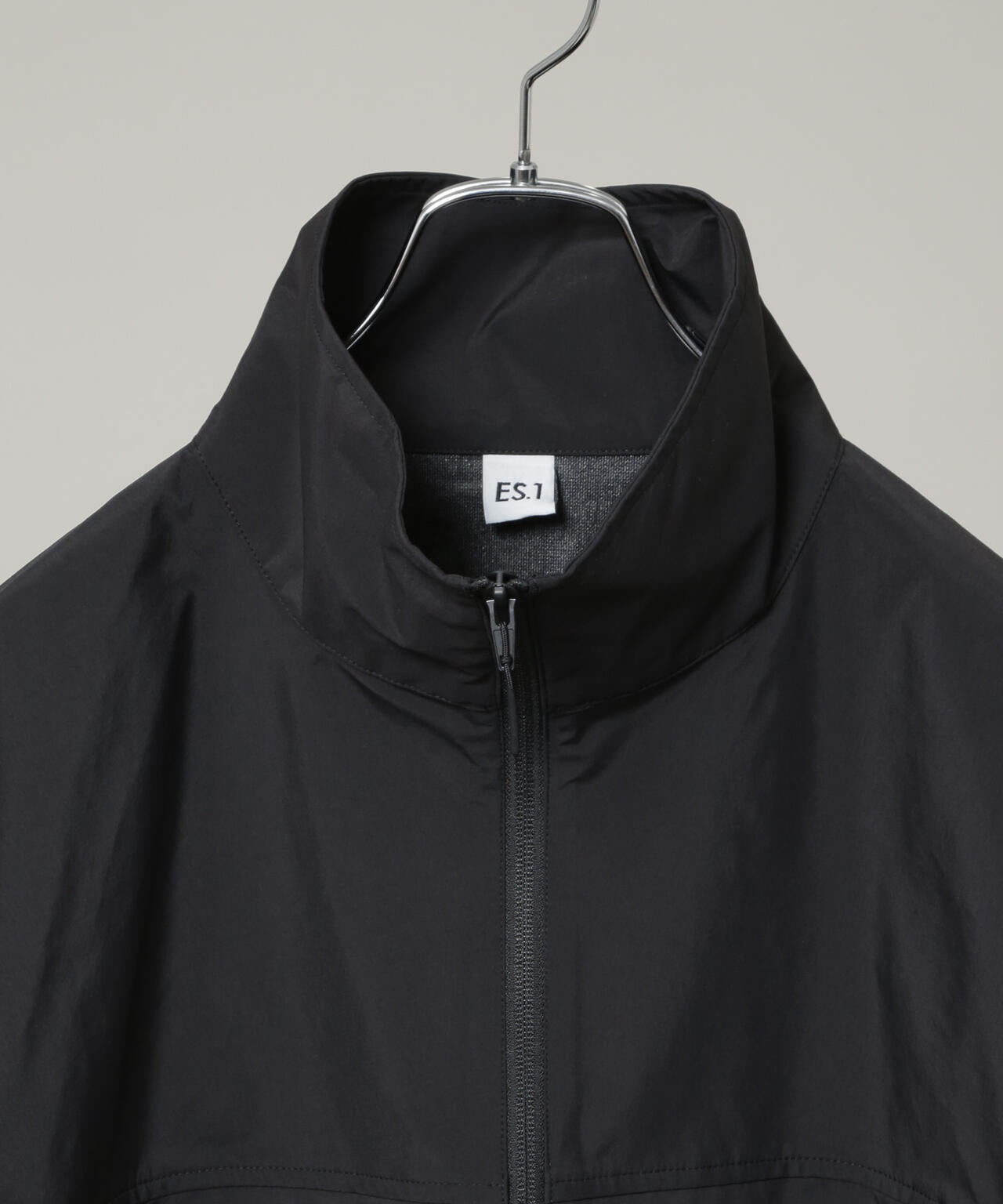 es.1 / Nylon Jacket