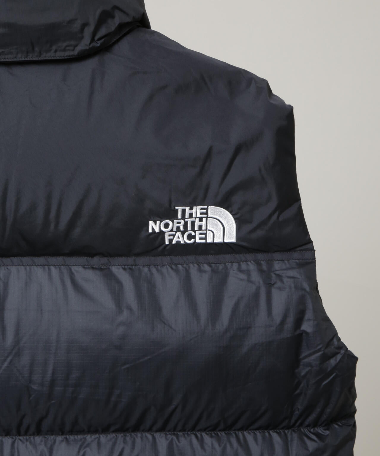 THE NORTH FACE/Nuptse Vest 6705214030