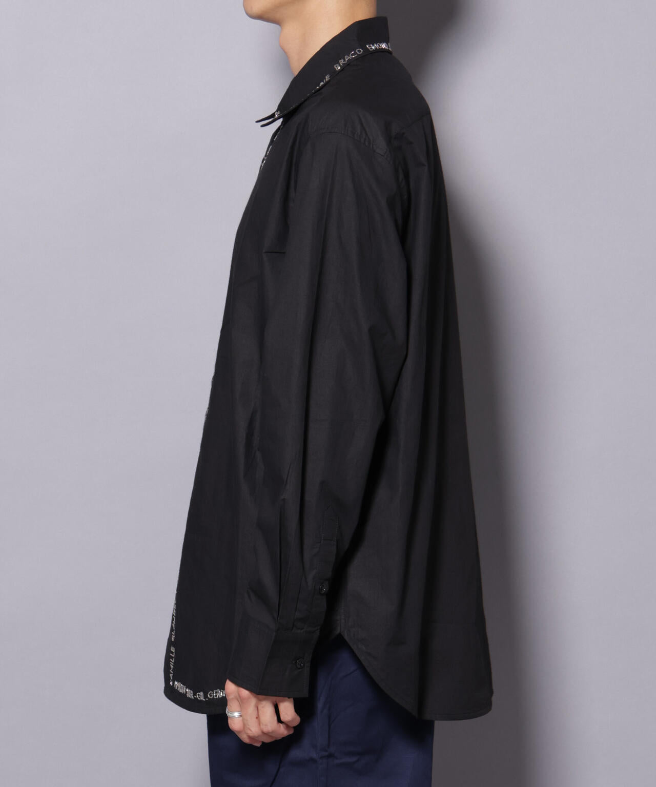 mii/CONTRASTED HAND EMBROIDERED SH 6705220050