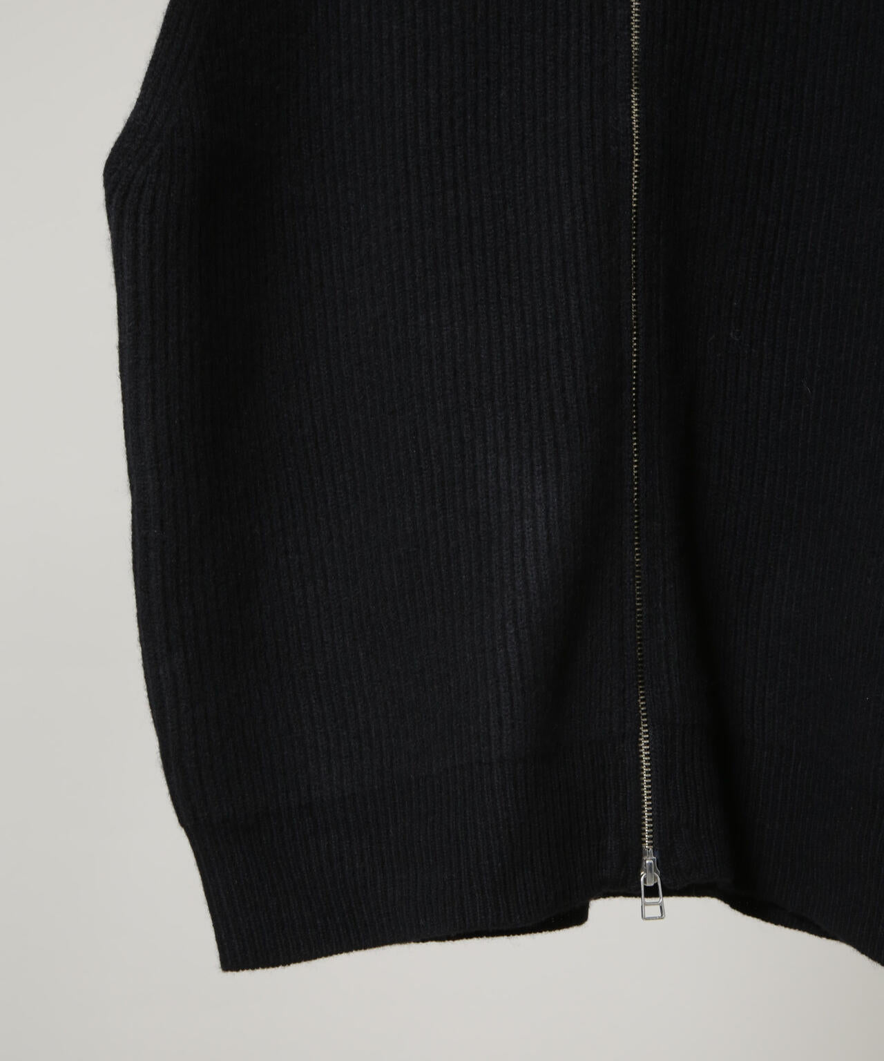 benine 9/メリノウール ドライバーズニットベスト 6705222037