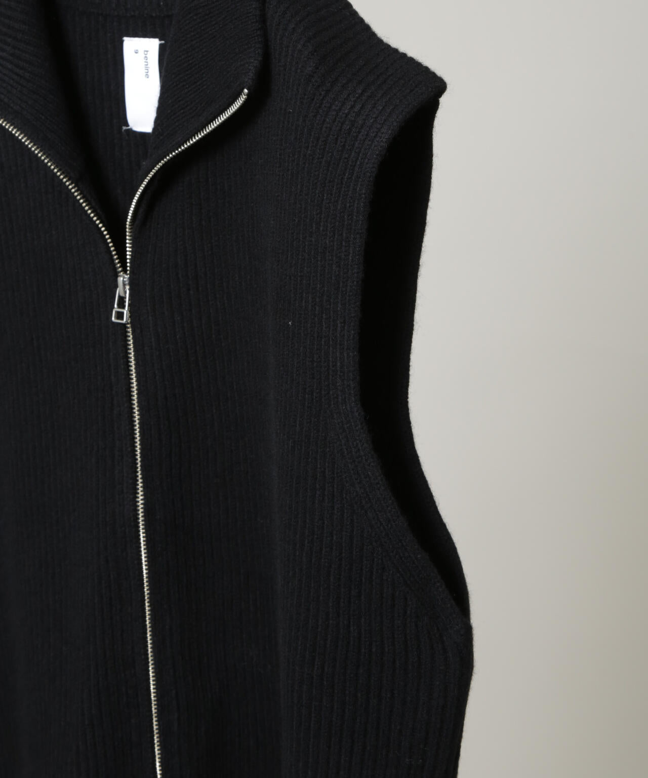 benine 9/メリノウール ドライバーズニットベスト