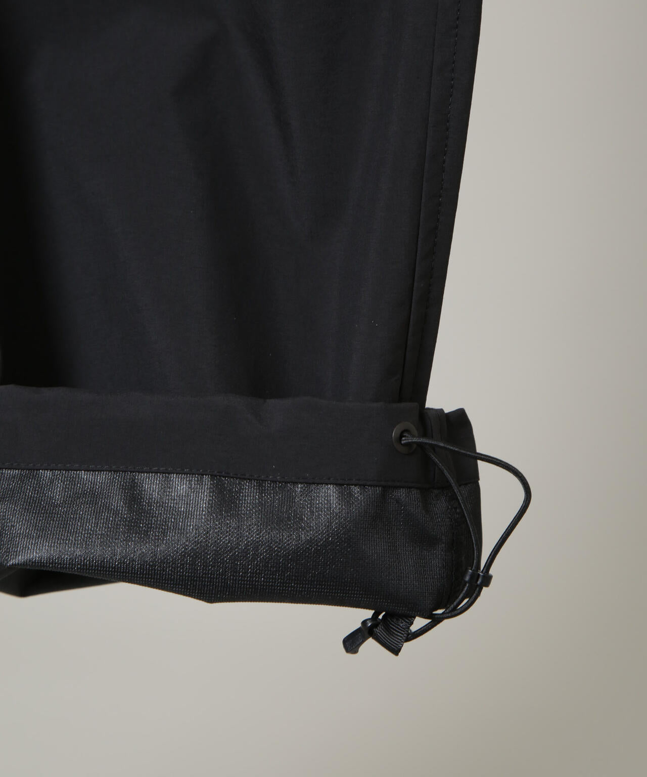 es.1 / Nylon Pants