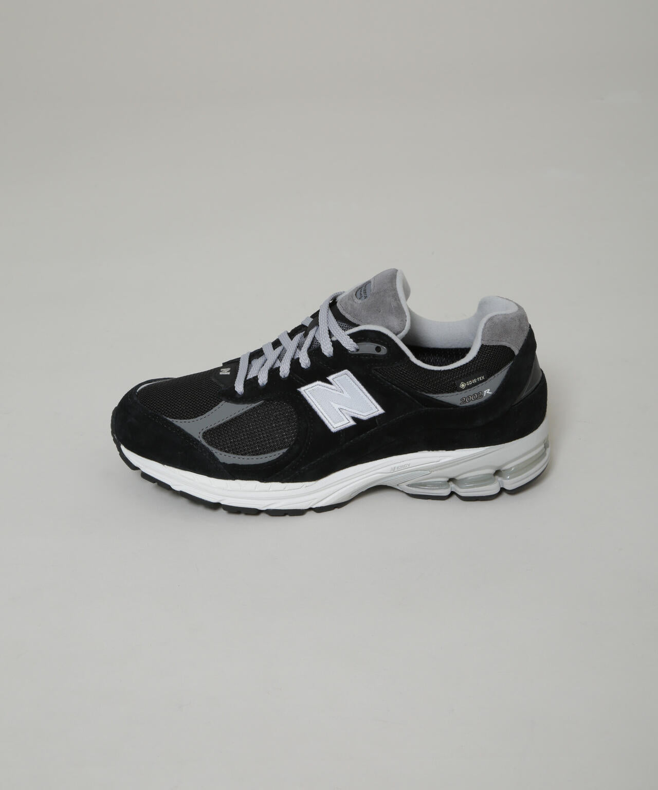 New Balance 2002R GTX 黒 27cm New Balance「2002R」のGORE-TEX®搭載モデルが登場 | Foot Locker