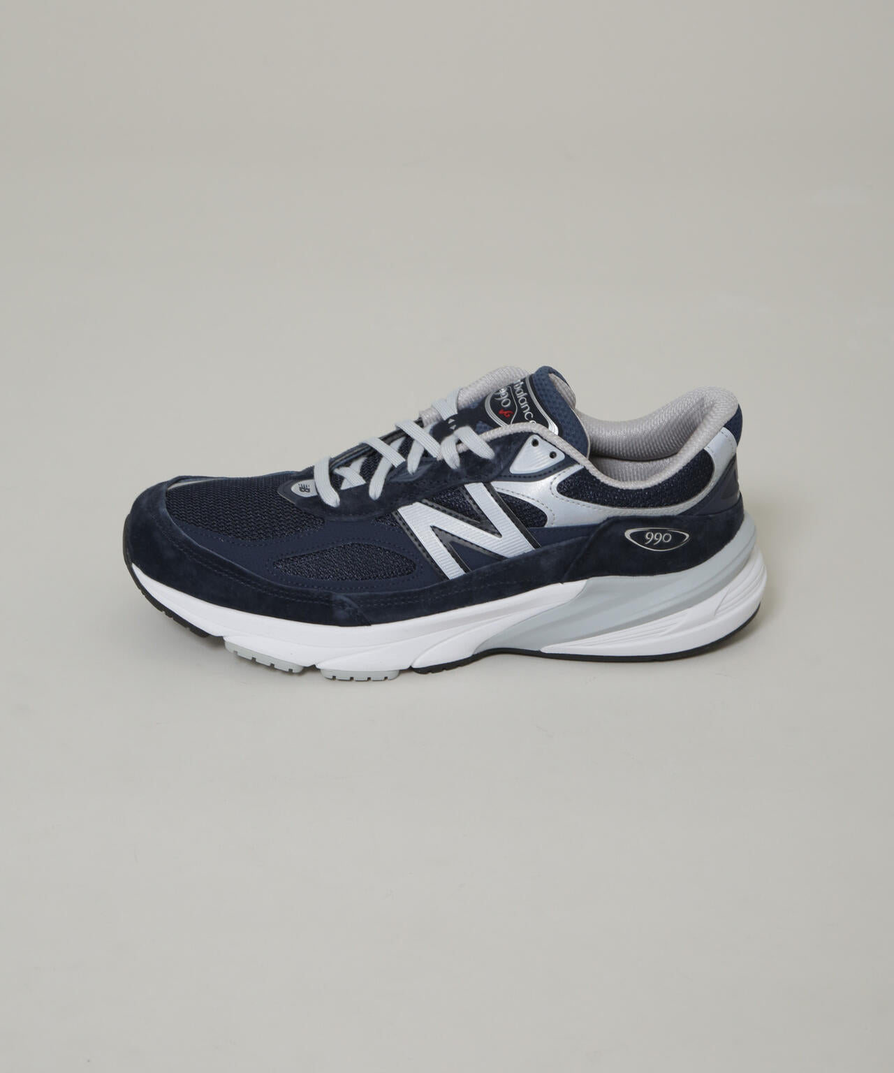 new balance/M990v6
