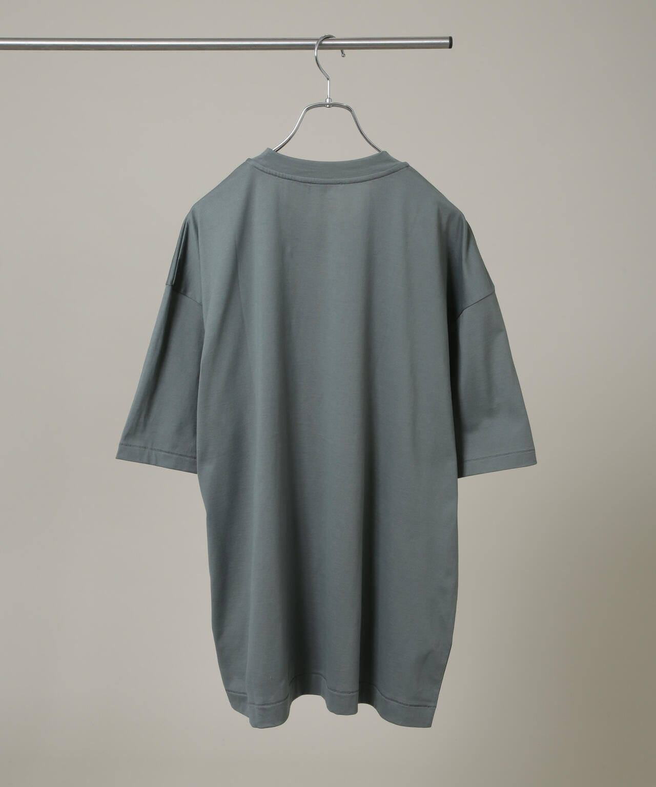 ATON / SUVIN 60/2 OVERSIZED T-SHIRT