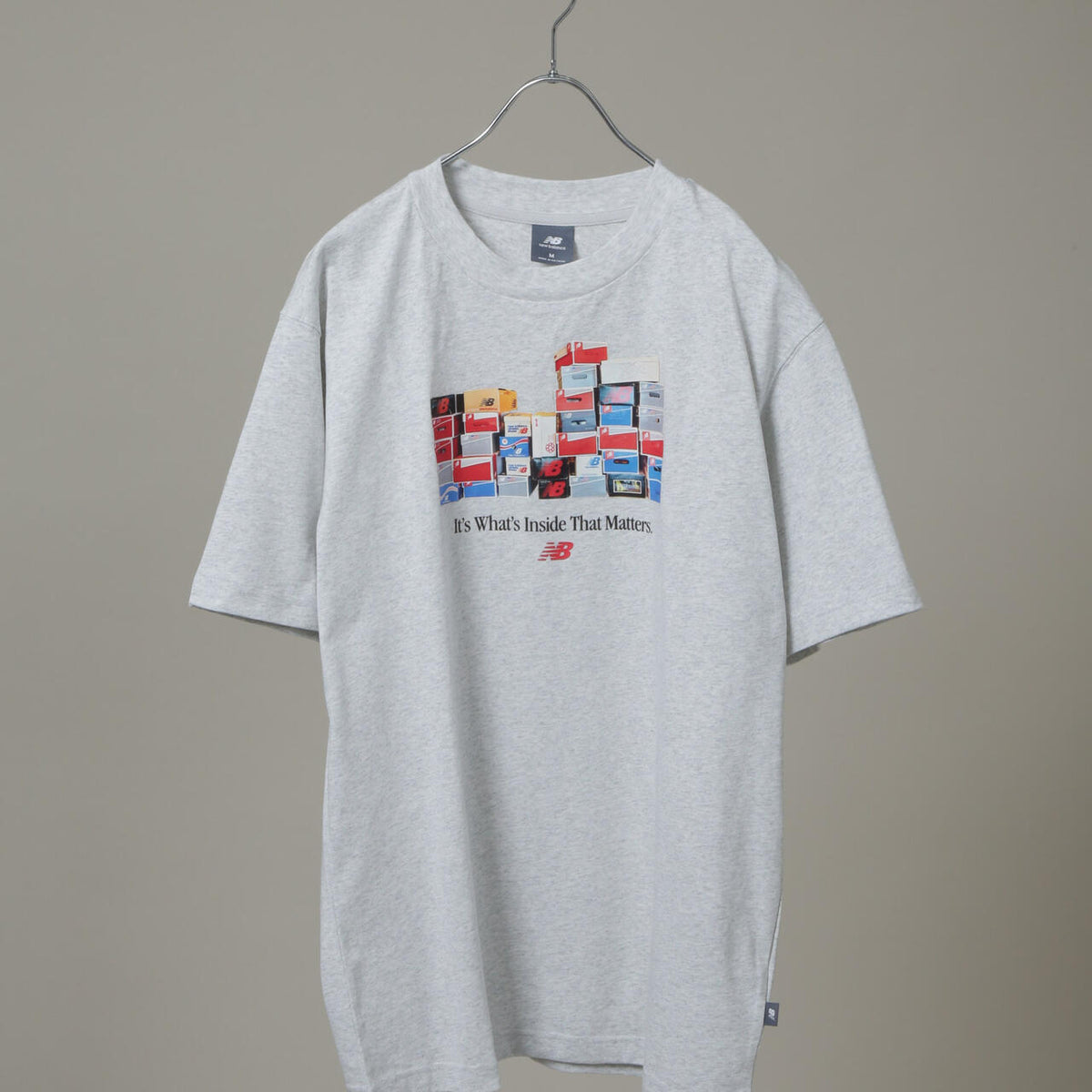 new balance/ボックスTシャツ