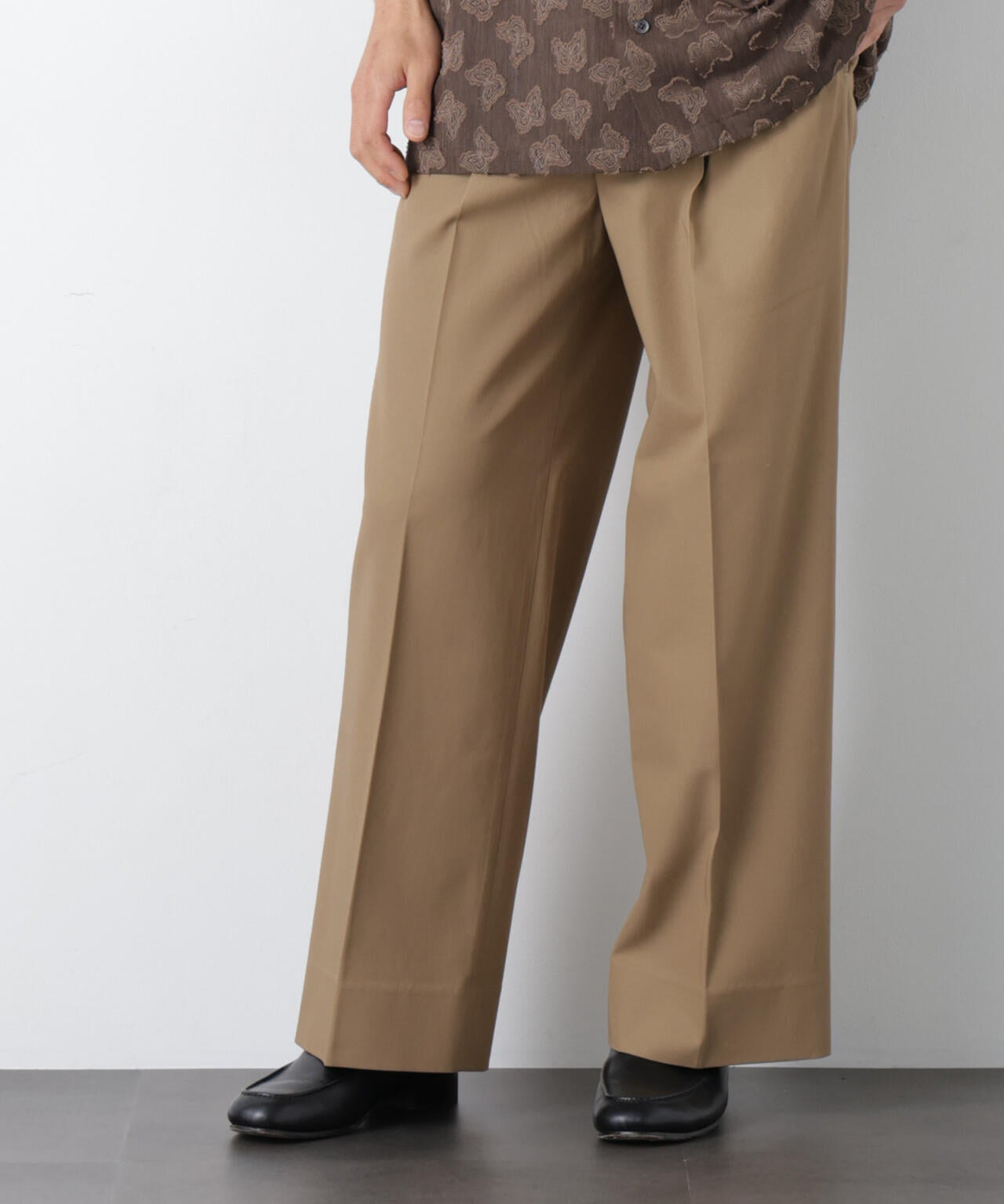 benine 9/Two-Tuck Chino Slacks