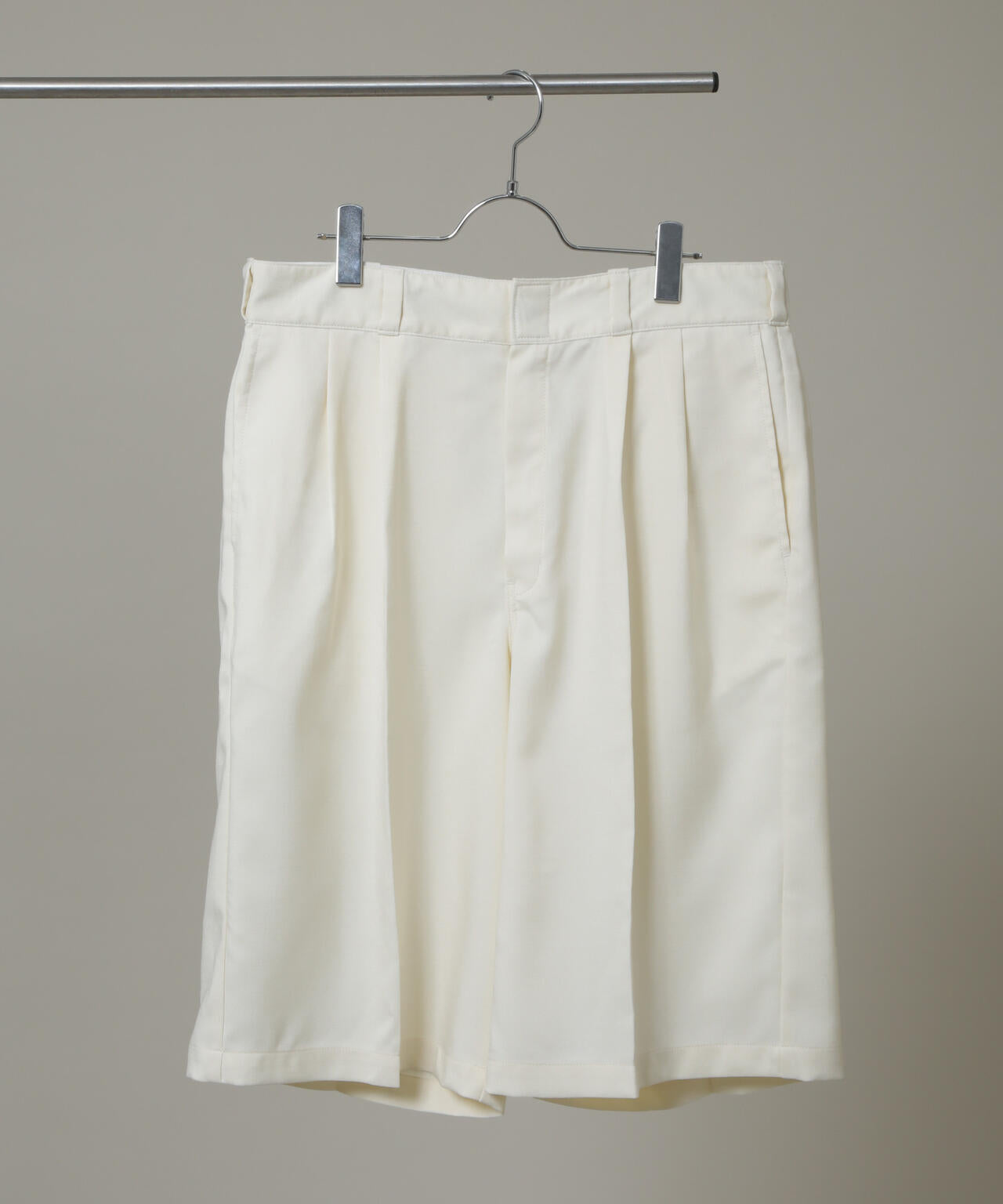 Dickies/別注 Wide Tuck Short Pants
