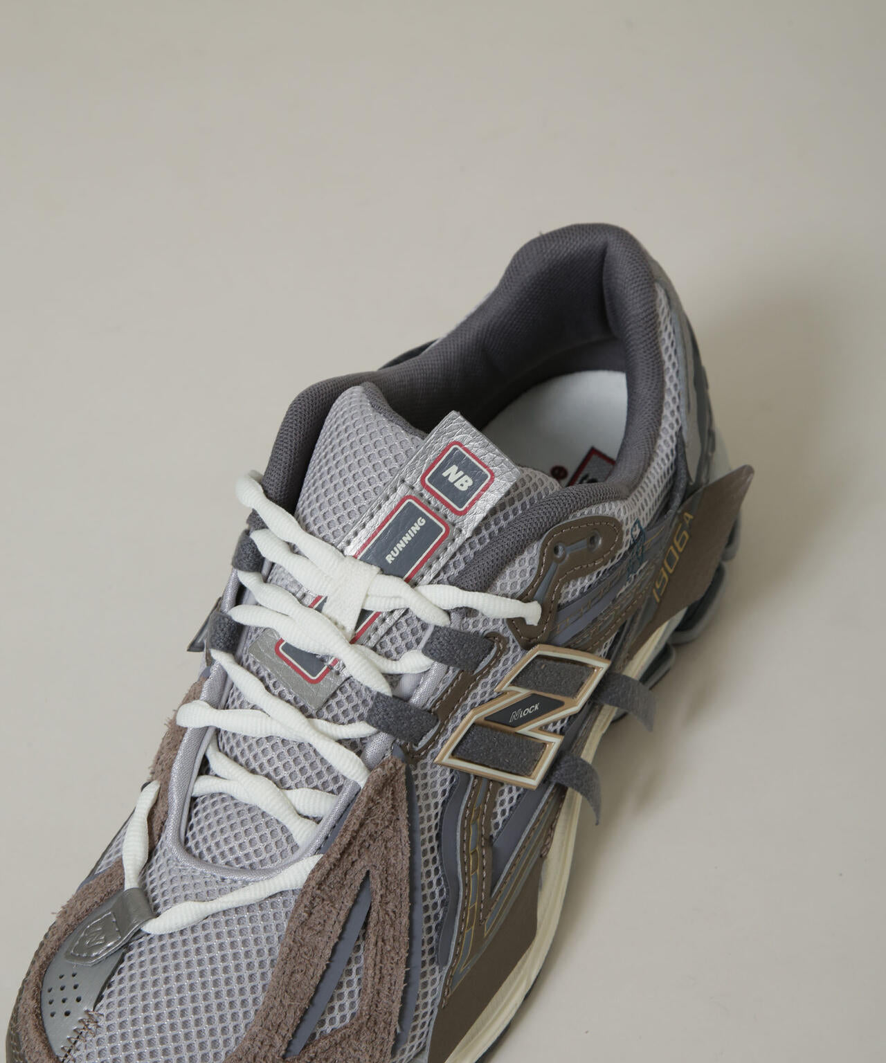 new balance / 1906A