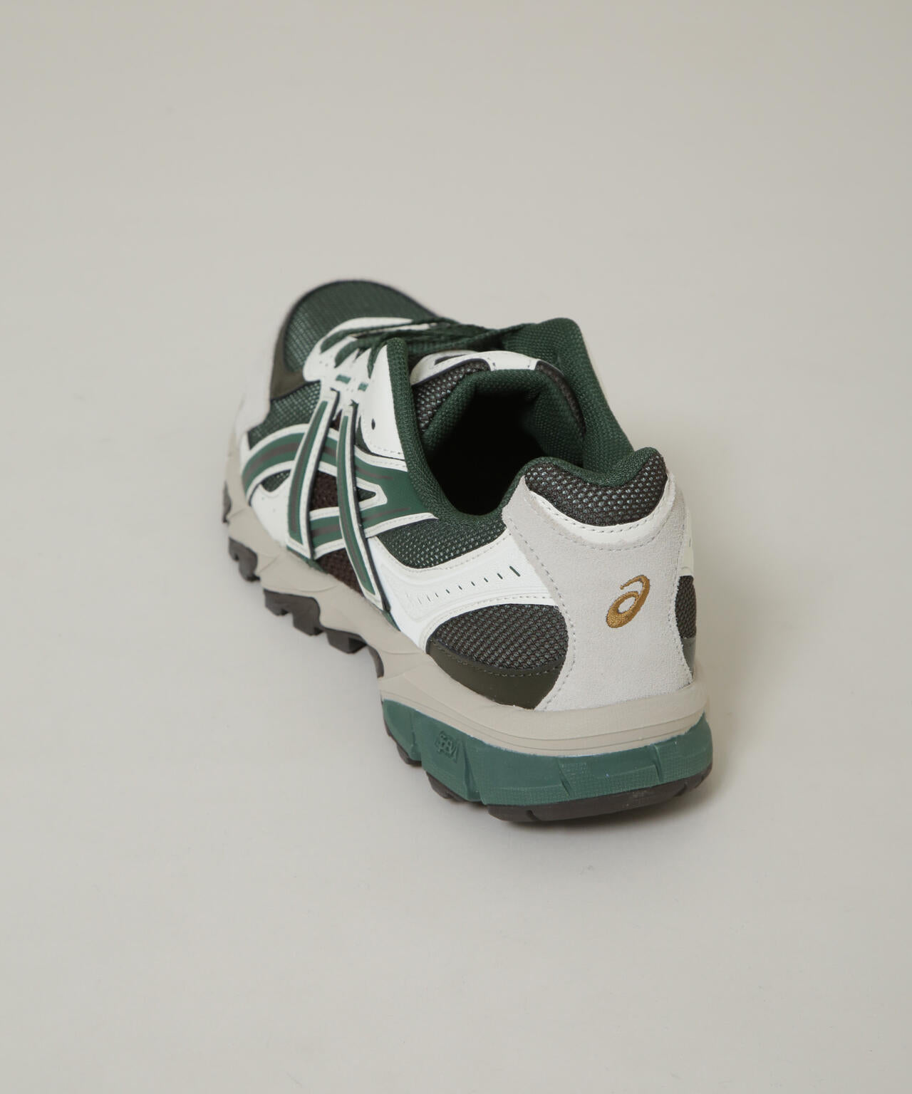 S-WEAR 希少 グリーン 撥水済 asics / GEL-SONOMA TR62