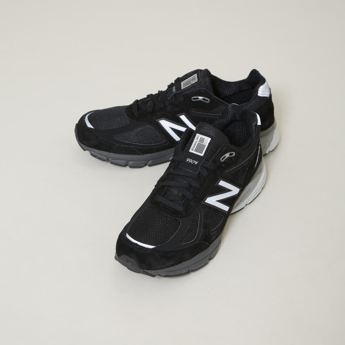 new balance / U990v4
