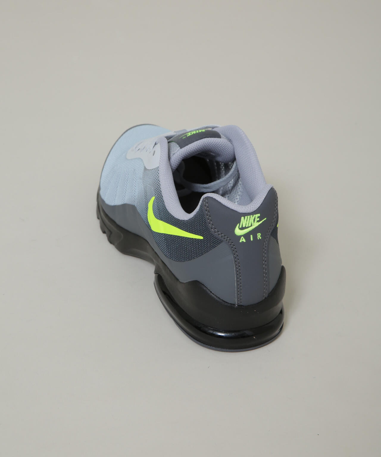 NIKE/ナイキ エア マックス インビガー 6706134054