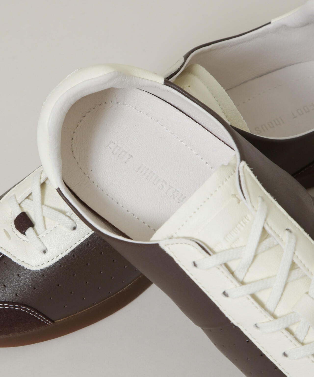 FOOT INDUSTRY/BALLET GAT 6706134077