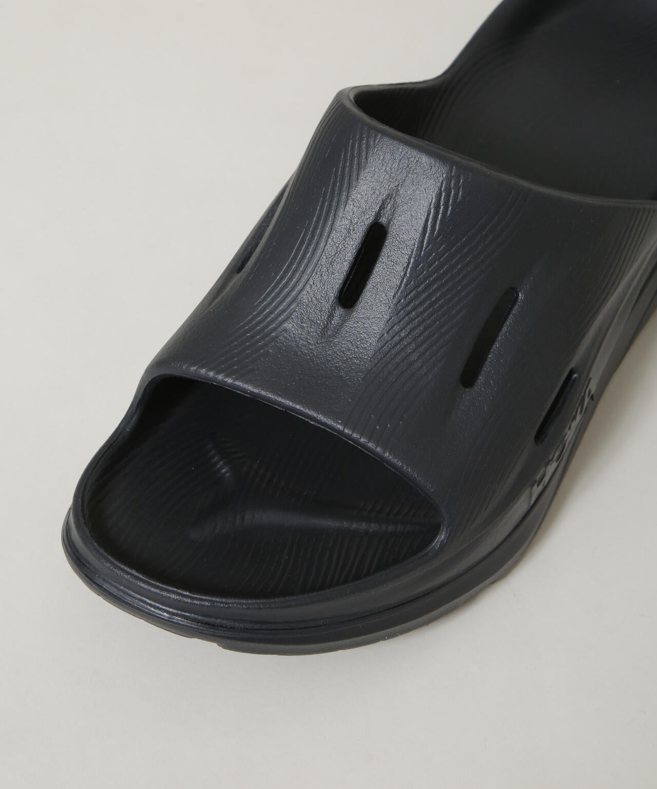 HOKA / U ORA RECOVERY SLIDE 3