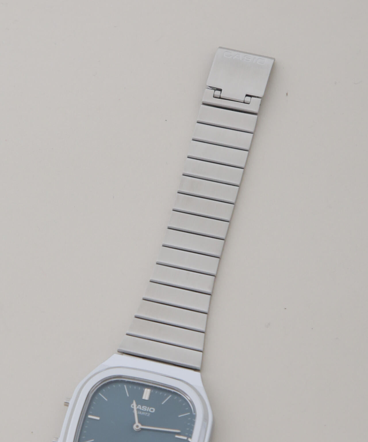 CASIO / AQ-240E-3AJF