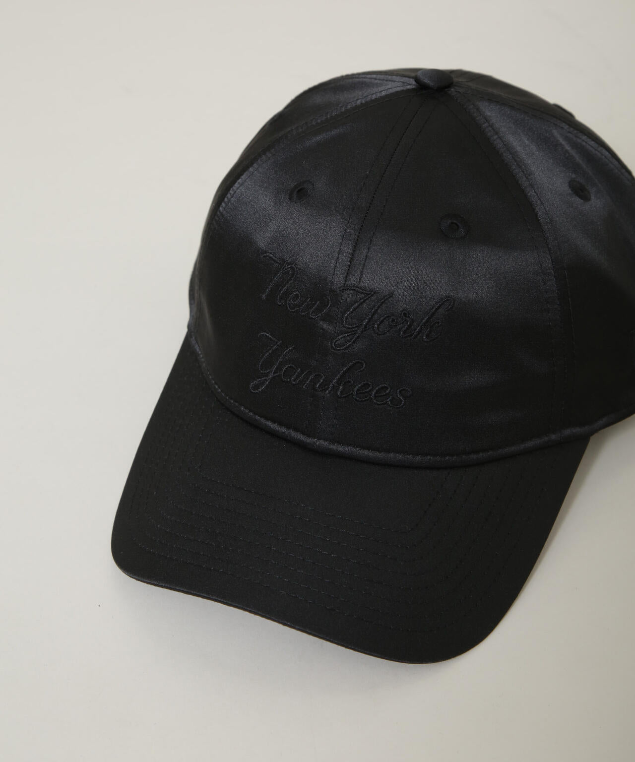 NEW ERA(R)/別注 940 NY / MLB SATIN SCRIPT CAP 6706139021