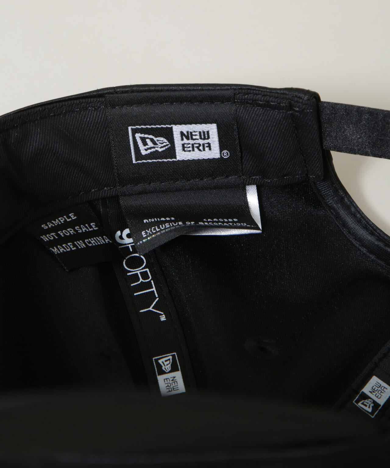 NEW ERA(R)/別注 940 NY / MLB SATIN SCRIPT CAP 6706139021