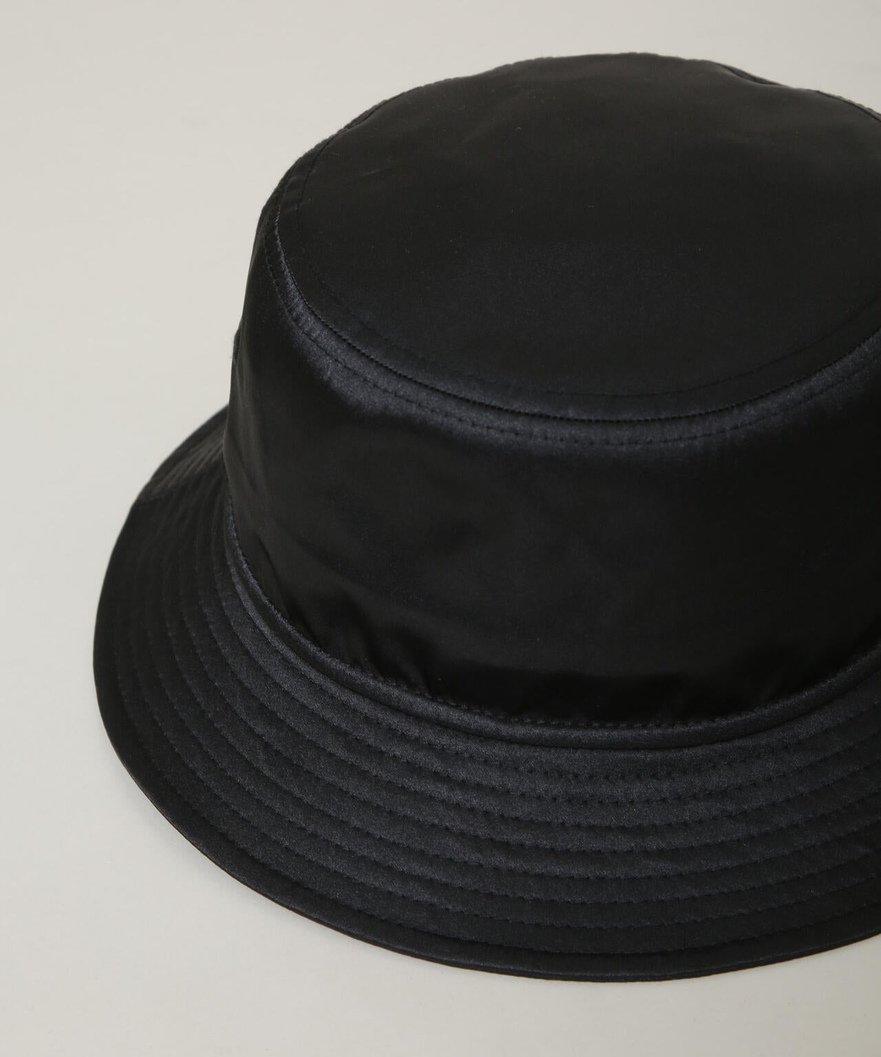 NEW ERA(R) / 別注 BUCKET01 / SATIN HAT