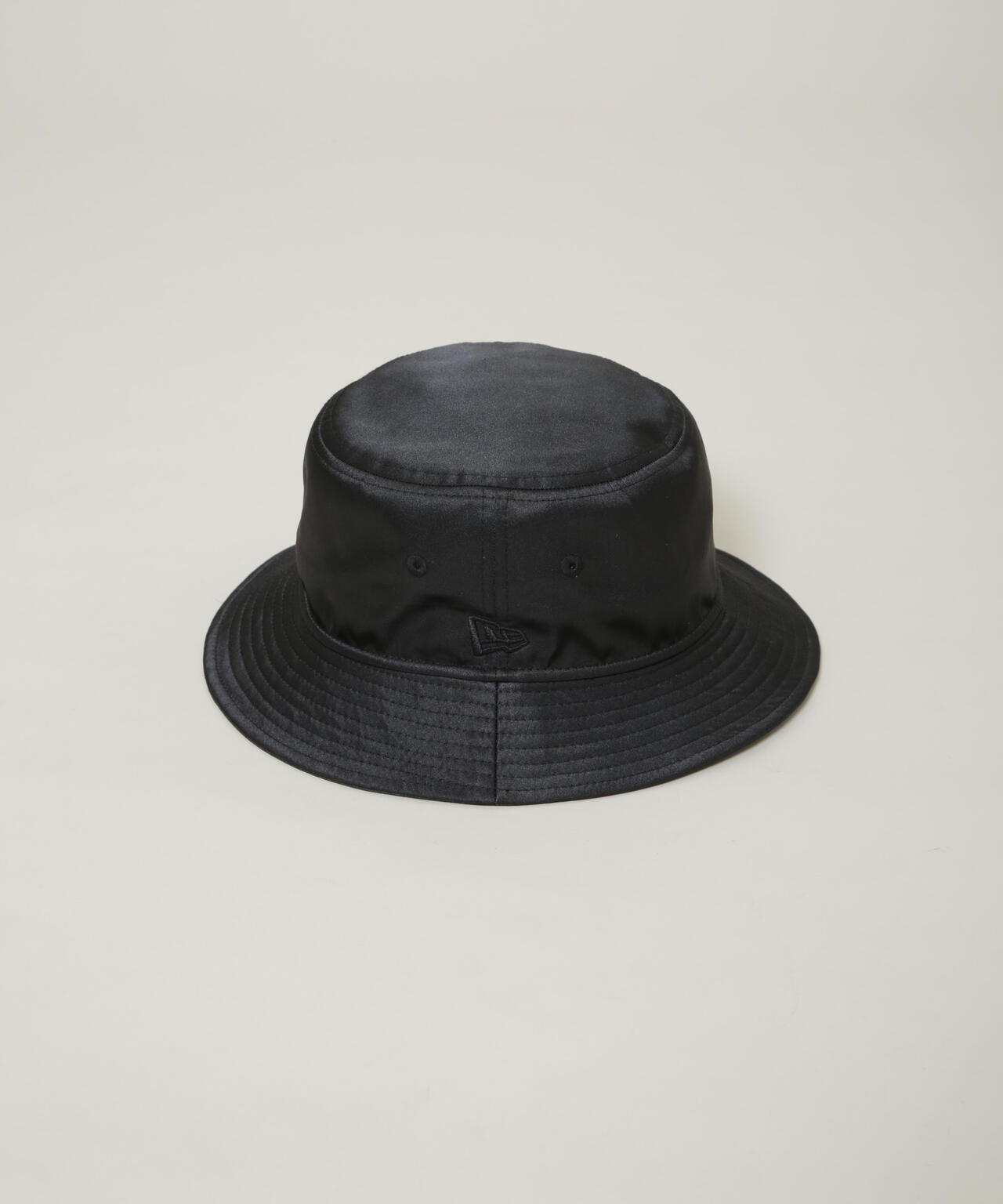 NEW ERA(R) / 別注 BUCKET01 / SATIN HAT