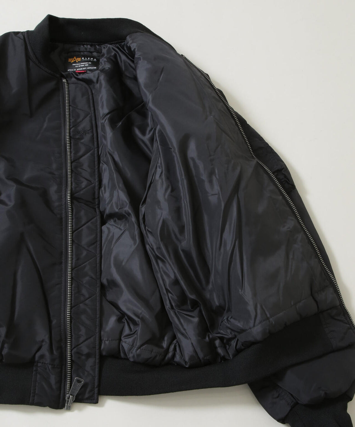 ALPHA INDUSTRIES/MA-1 RELAXED FIT FLIGHT JACKET 6706212026