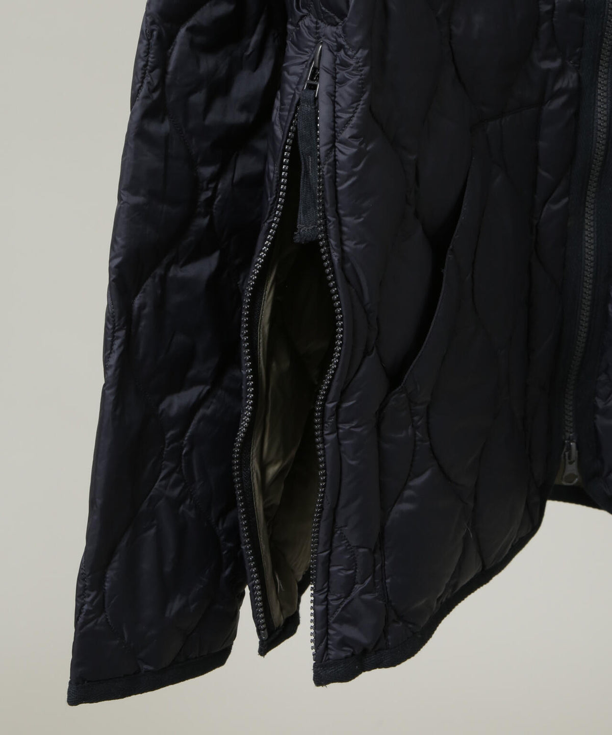TAION/MILITARY W-ZIP V NECK DOWN JKT 6706214006