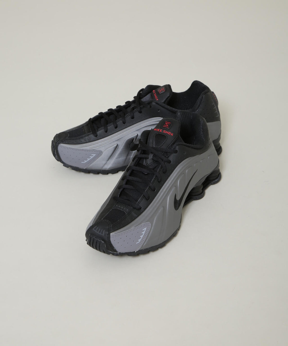 NIKE/ナイキ ショックス R4 6706234035