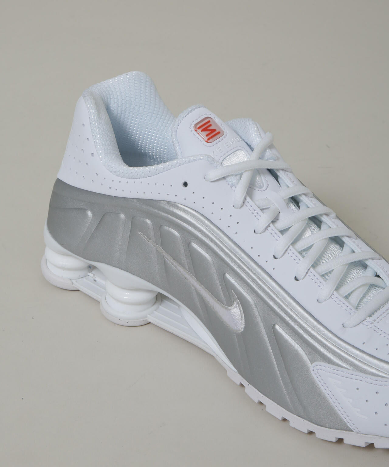 NIKE/ナイキ ショックス R4 6706234035
