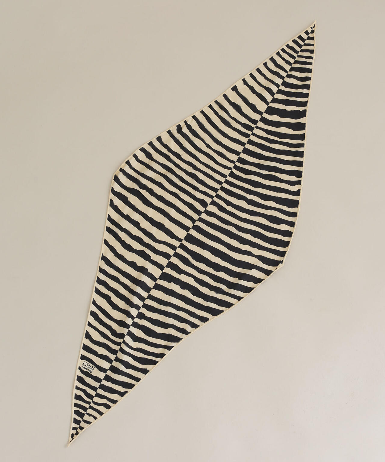 fratelli luigi/別注 変形シルクスカーフ 6712141146